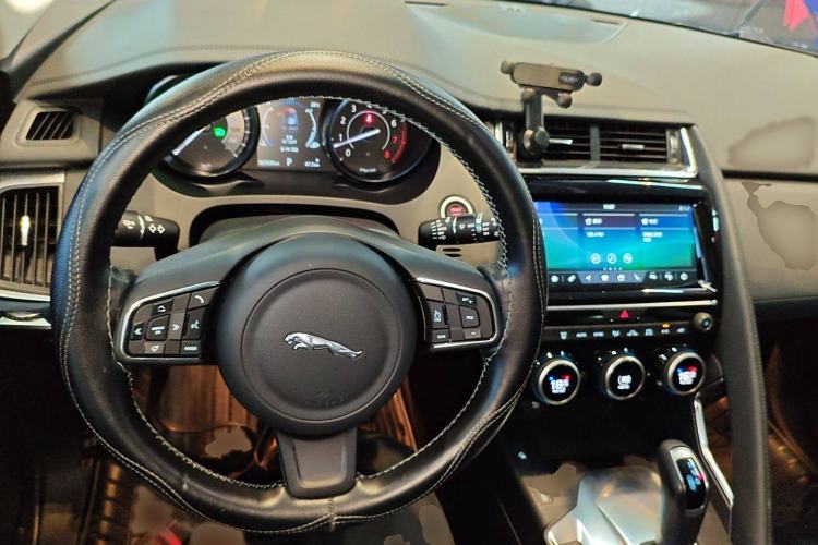 Used Jaguar E-PACE 2018 P200 S China VI Interior 2