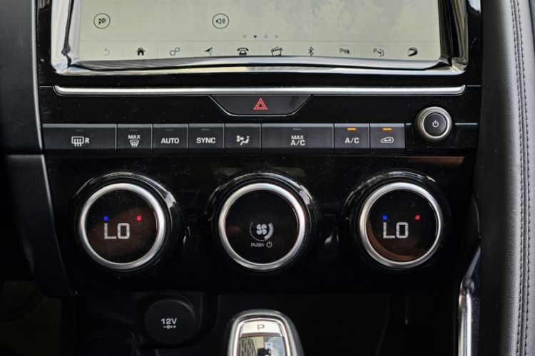 Used Jaguar E-PACE 2018 P200 S China VI Interior 3