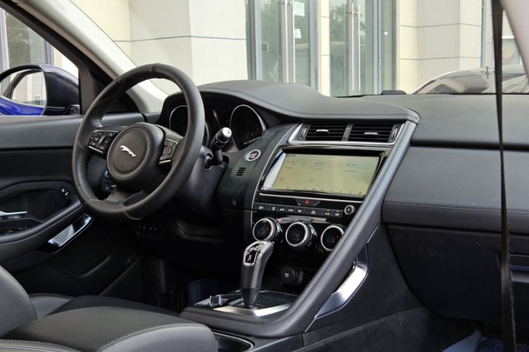 Used Jaguar E-PACE 2018 P200 S China VI Interior 5