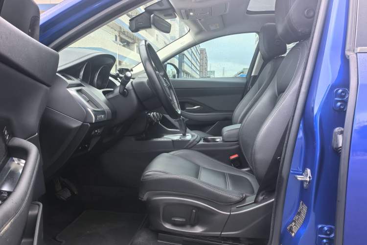 Used Jaguar E-PACE 2018 P200 S China VI Interior 6