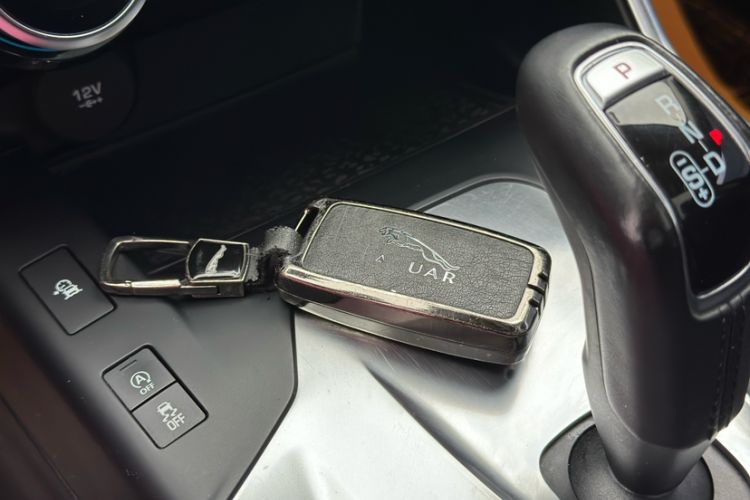Used Jaguar E-PACE 2018 P200 S China VI Interior 8