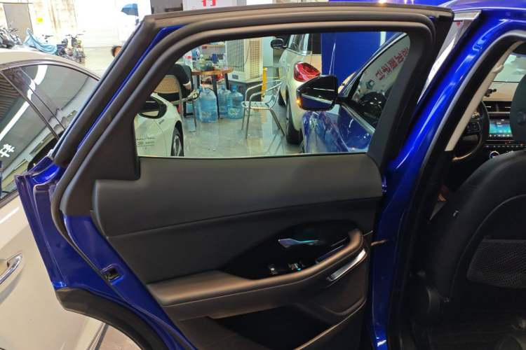 Used Jaguar E-PACE 2018 P200 S China VI Interior 8