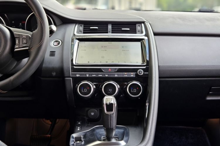 Used Jaguar E-PACE 2018 P200 S China VI Interior 9