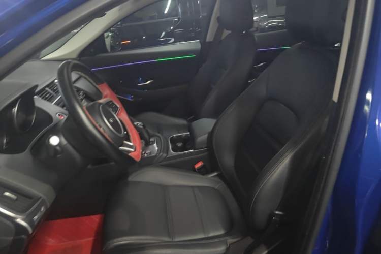 Used Jaguar E-PACE 2018 P200 S China VI Left Front Seat