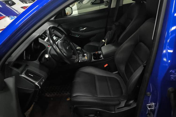 Used Jaguar E-PACE 2018 P200 S China VI Left Front Seat
