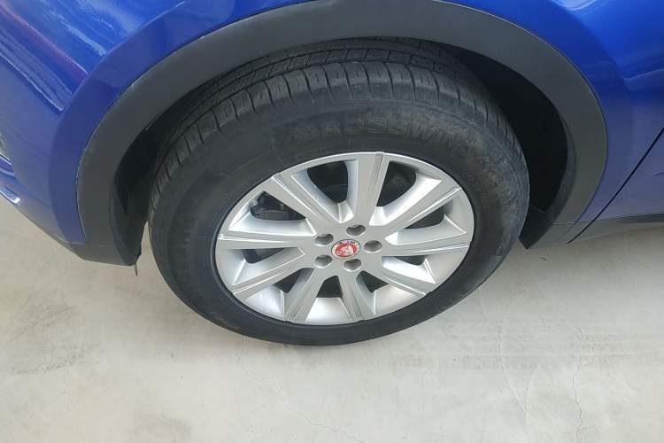 Used Jaguar E-PACE 2018 P200 China V Standard Left Front Wheel Hub