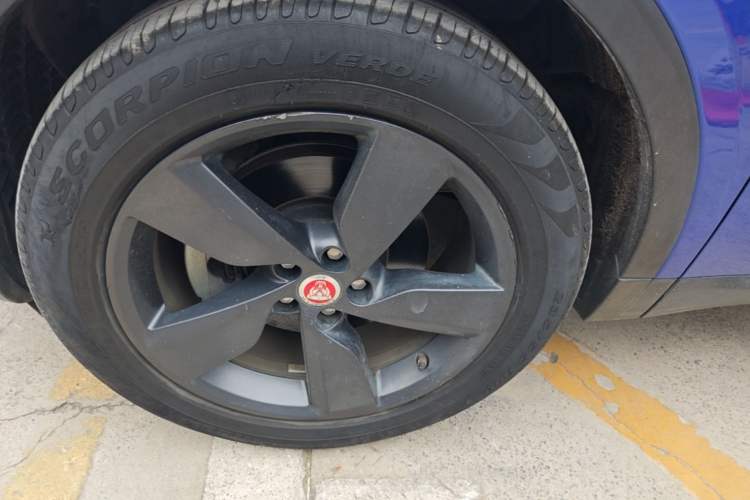 Used Jaguar E-PACE 2018 P200 S China V-standard Left Front Wheel Hub