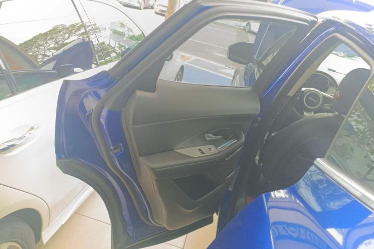 Used Jaguar E-PACE 2018 P250 SE China VI Left Rear Door Interior