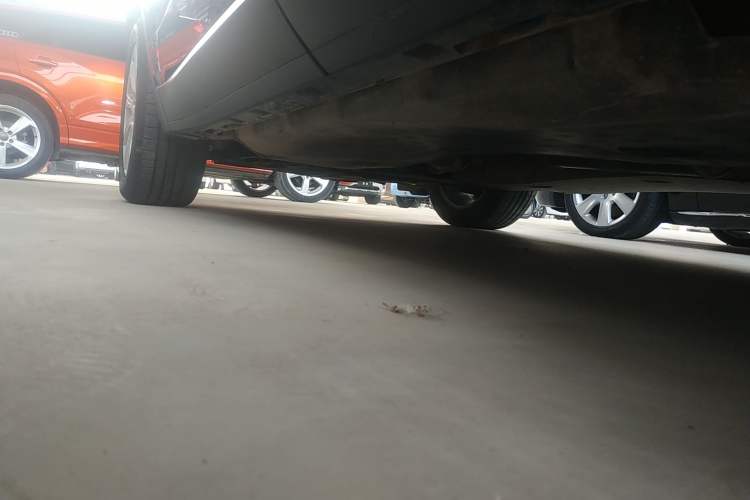 Used Jaguar E-PACE 2018 P200 China V Standard Left Side Sill