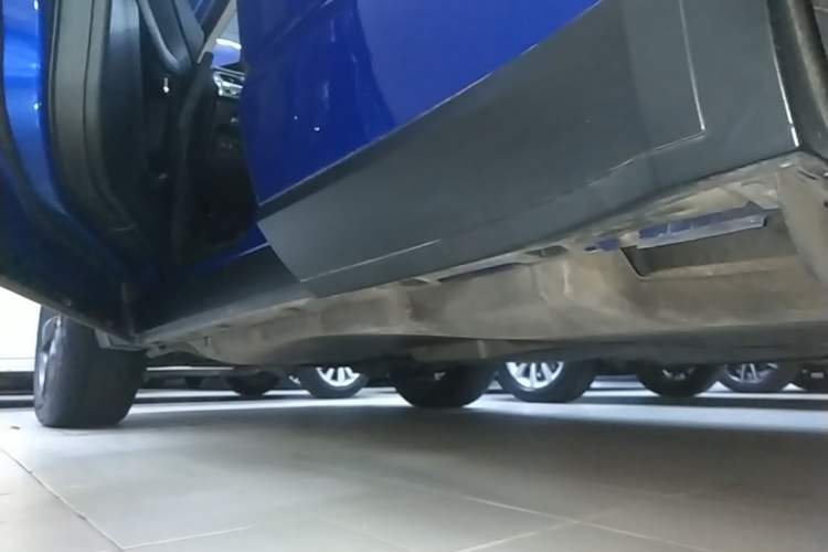 Used Jaguar E-PACE 2018 P250 S China VI Left Side Sill