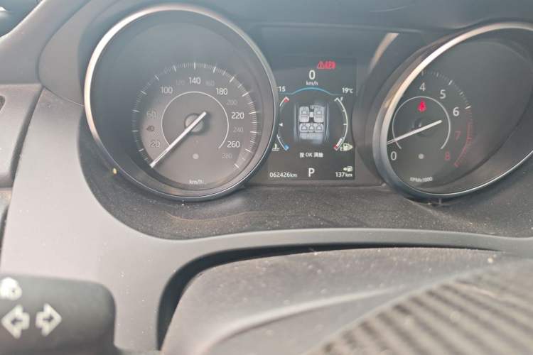 Used Jaguar E-PACE 2018 P250 S China VI Odometer Close Up