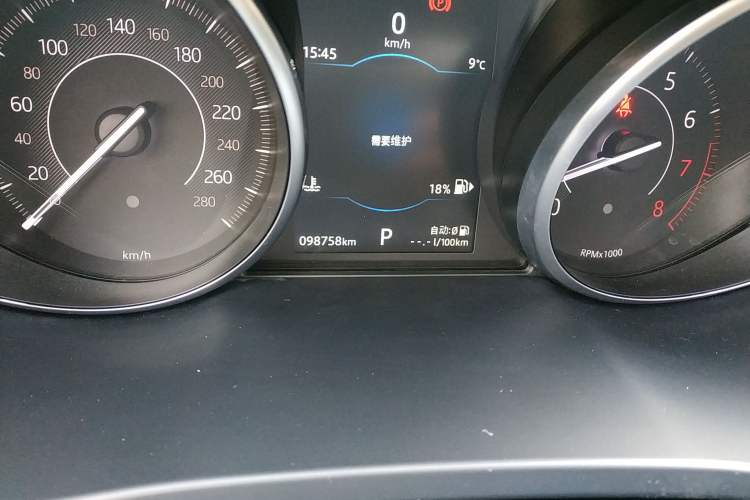 Used Jaguar E-PACE 2018 P200 S China VI Odometer Close Up