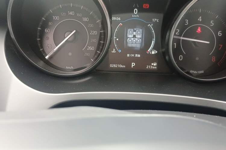 Used Jaguar E-PACE 2018 P250 S China VI Odometer Close Up