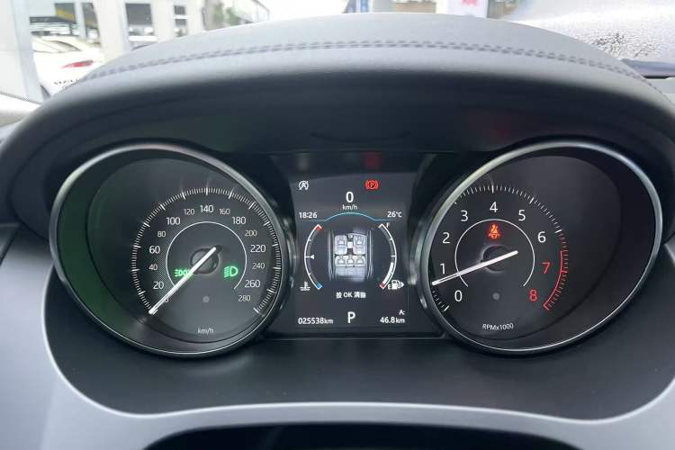 Used Jaguar E-PACE 2018 P200 S China VI Odometer Close Up
