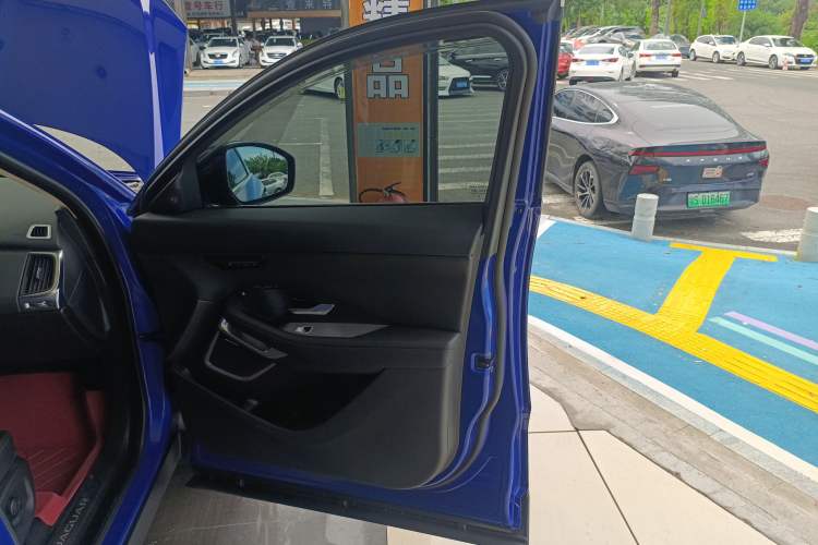 Used Jaguar E-PACE 2018 P250 SE China VI Right Front Door Interior