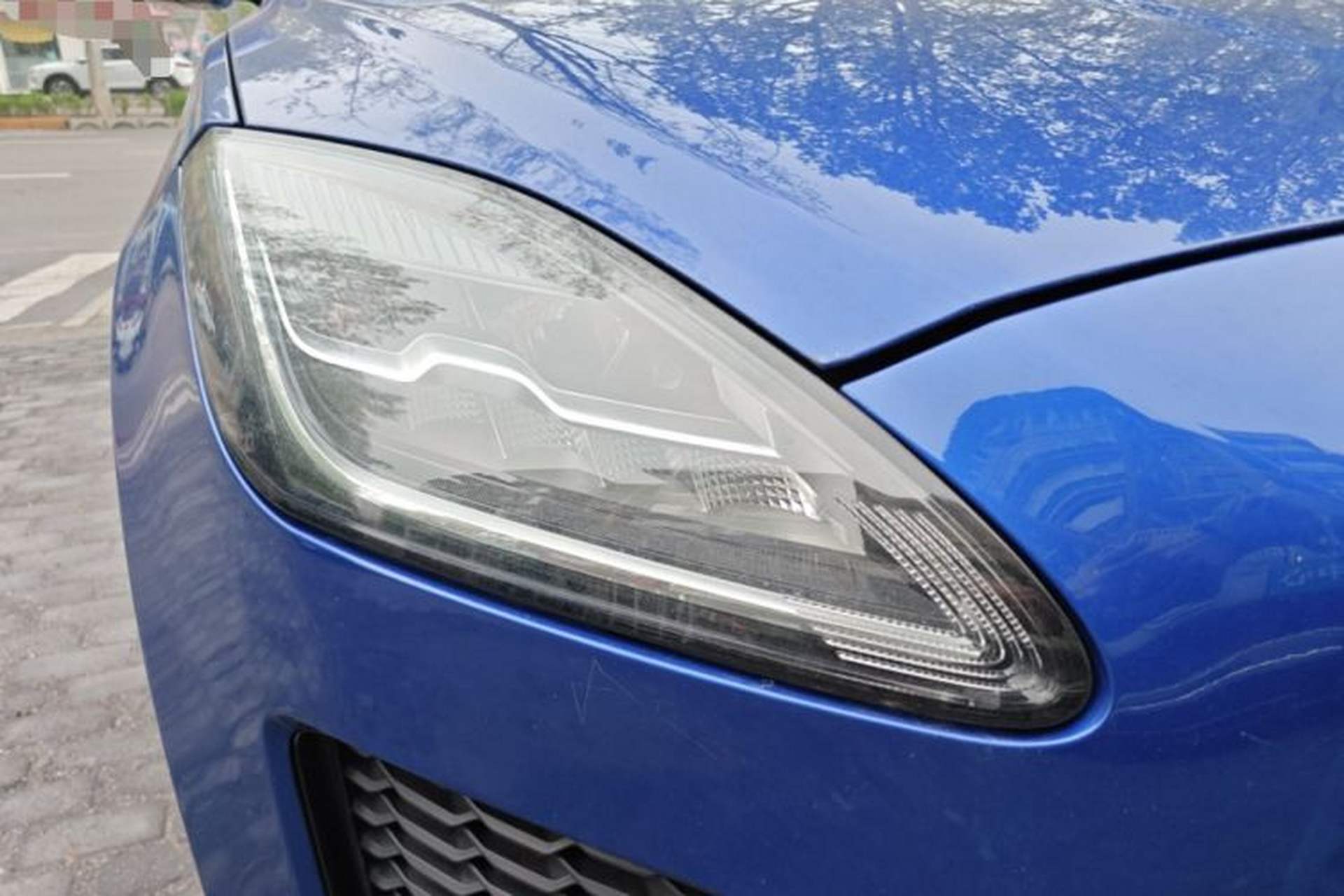 Used Jaguar E-PACE 2018 P200 China VI Right Front Headlight