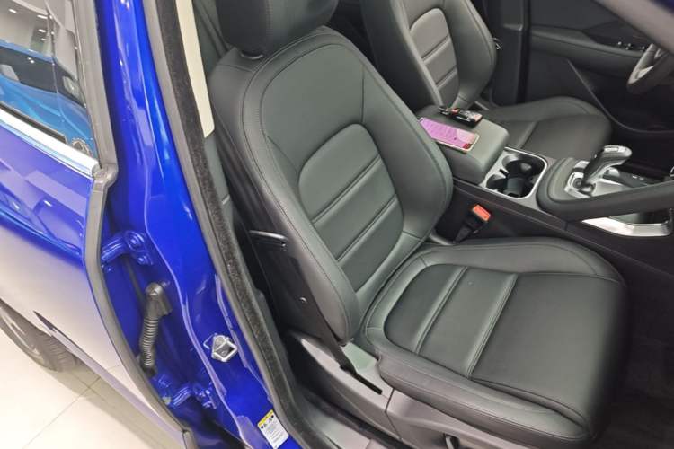 Used Jaguar E-PACE 2018 P250 S China VI Right Front Seat