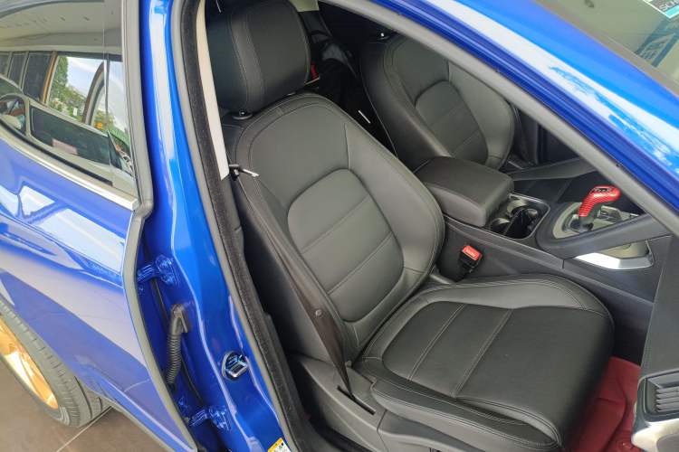Used Jaguar E-PACE 2018 P250 SE China VI Right Front Seat