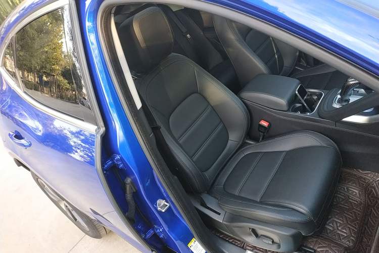 Used Jaguar E-PACE 2018 P200 S China VI Right Front Seat