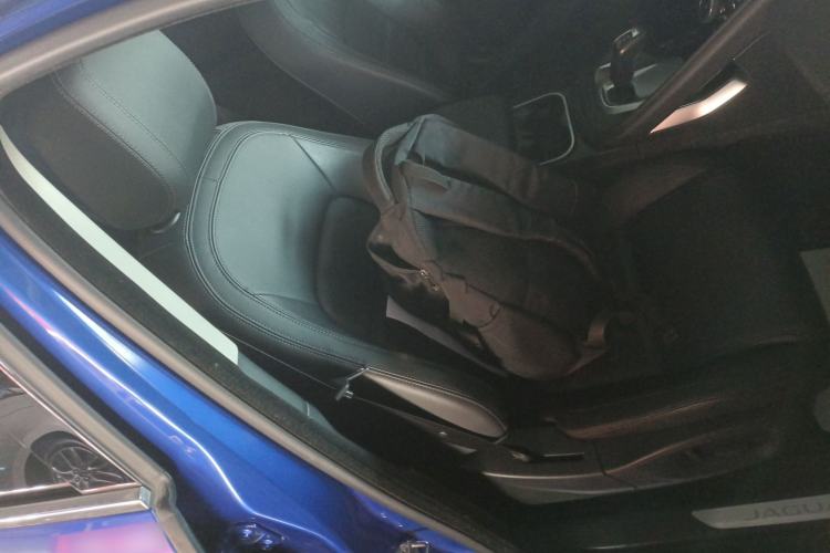 Used Jaguar E-PACE 2018 P200 S China VI Right Front Seat
