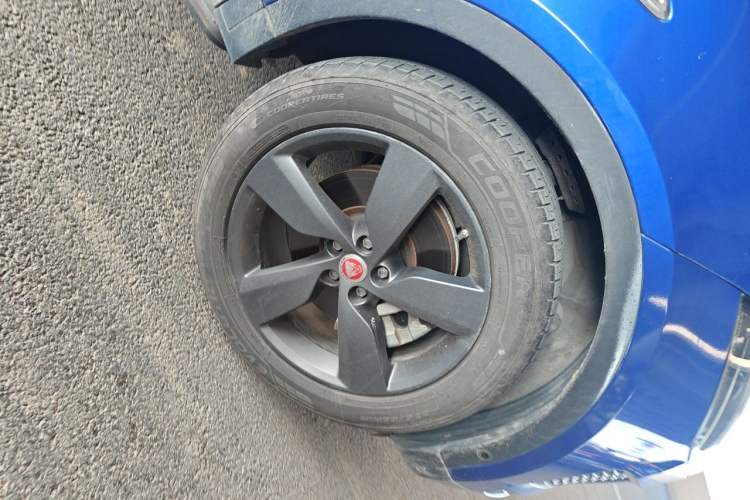 Used Jaguar E-PACE 2018 P250 S China VI Right Front Wheel Hub