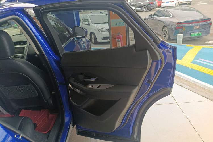 Used Jaguar E-PACE 2018 P250 SE China VI Right Rear Door Interior