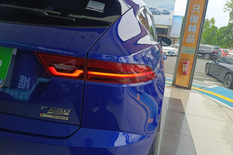 Used Jaguar E-PACE 2018 P250 SE China VI Right Rear Taillight