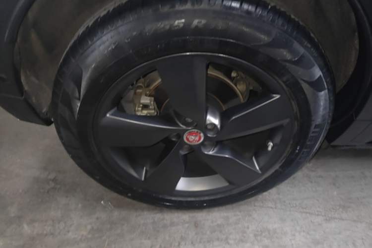 Used Jaguar E-PACE 2018 P200 S China VI Right Rear Wheel Hub