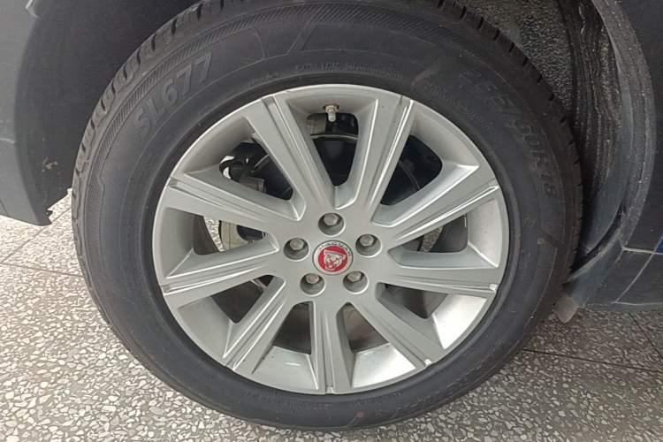 Used Jaguar E-PACE 2018 P200 S China VI Right Rear Wheel Hub