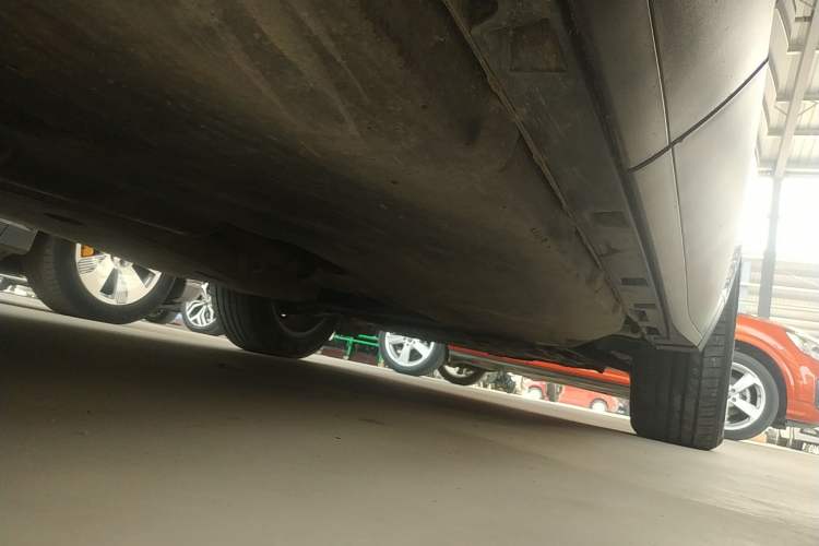Used Jaguar E-PACE 2018 P200 China V Standard Right Side Sill
