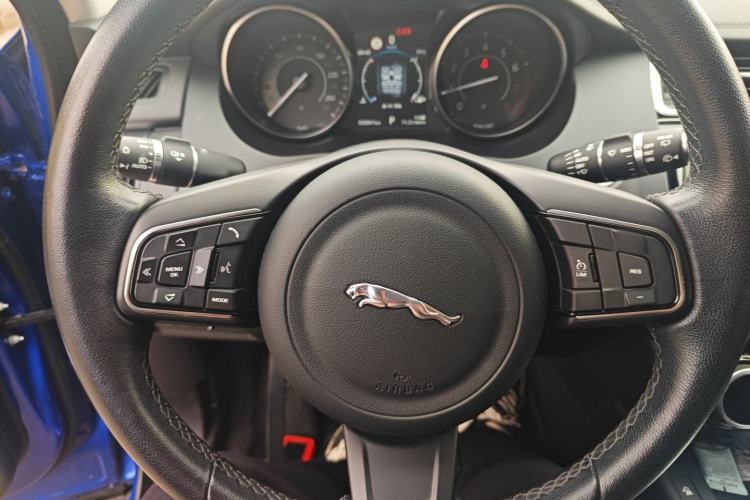 Used Jaguar E-PACE 2018 P250 S China VI Steering Wheel