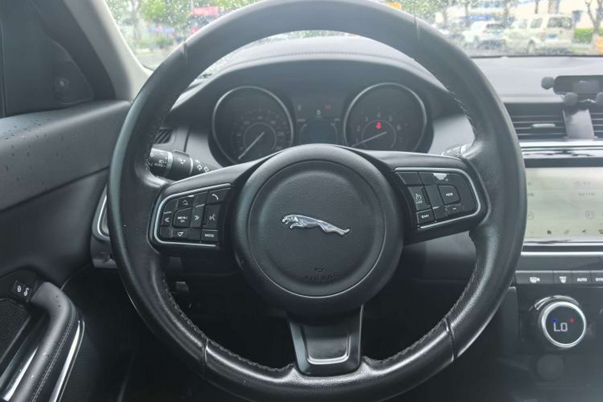 Used Jaguar E-PACE 2018 P200 S China VI Steering Wheel