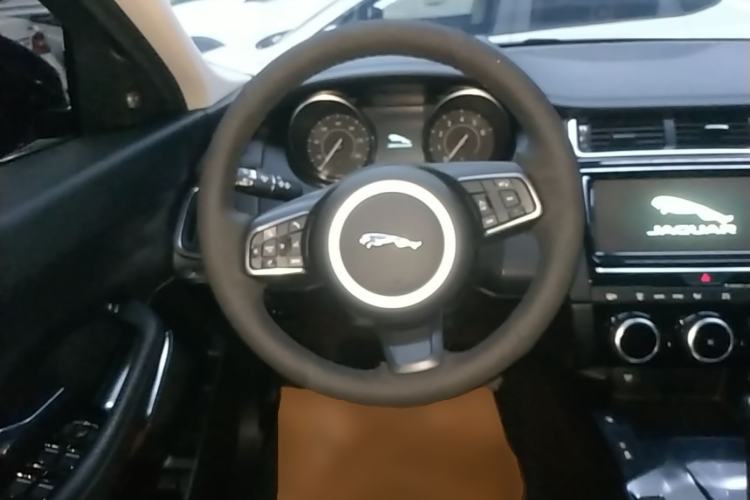 Used Jaguar E-PACE 2018 P250 S China VI Steering Wheel