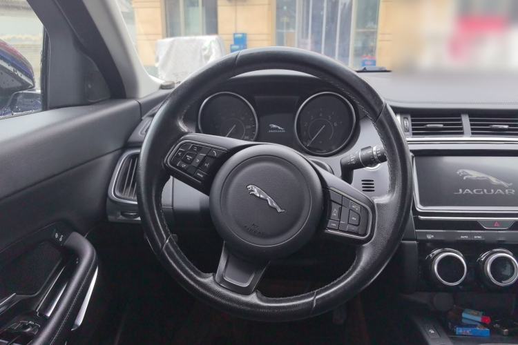 Used Jaguar E-PACE 2018 P250 S China VI Steering Wheel