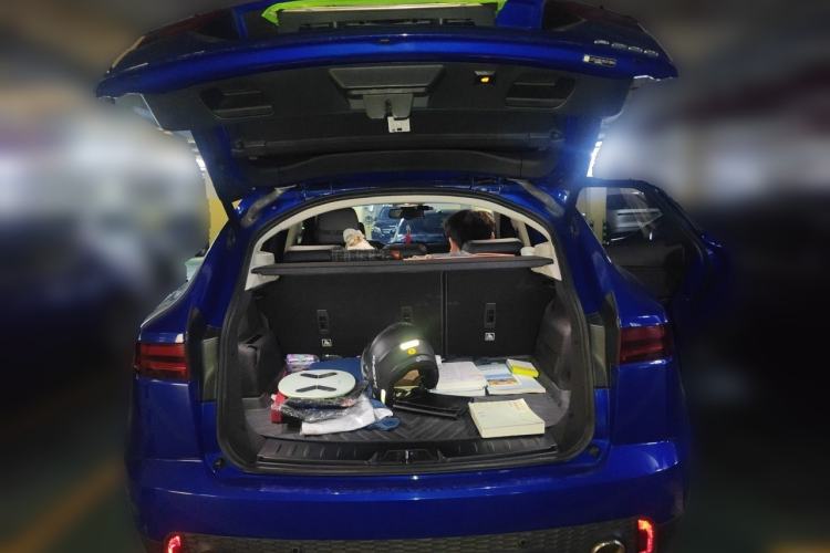 Used Jaguar E-PACE 2018 P200 China VI Trunk