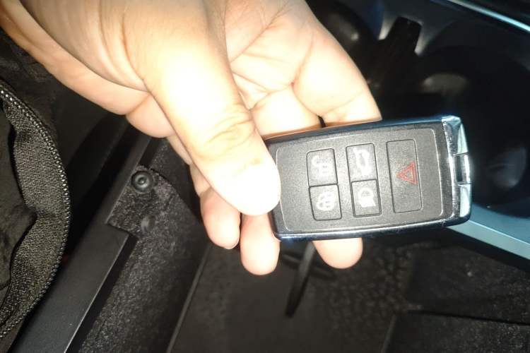 Used Jaguar E-PACE 2018 P200 S China VI Vehicle Key