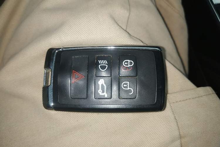 Used Jaguar E-PACE 2018 P200 China V Standard Vehicle Key