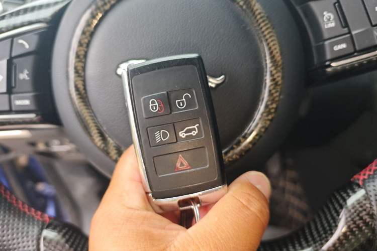 Used Jaguar E-PACE 2018 P250 S China VI Vehicle Key