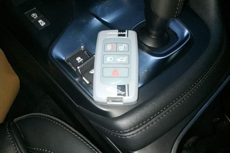 Used Jaguar E-PACE 2018 P250 S China VI Vehicle Key