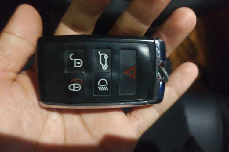 Used Jaguar E-PACE 2018 P200 China VI Vehicle Key