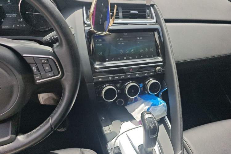 Used Jaguar E-PACE 2018 P200 S China V-standard Audio And AC Panel