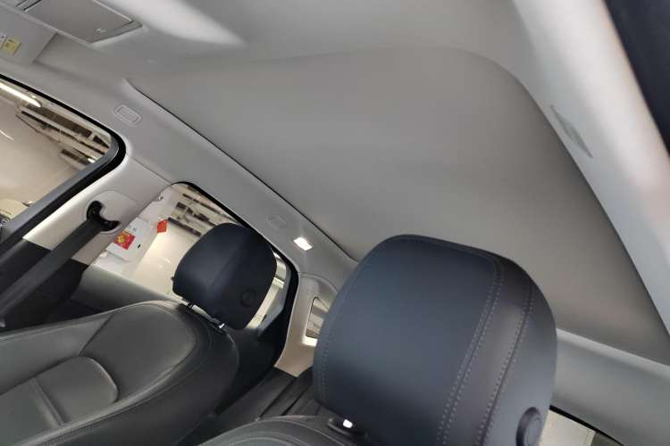 Used Jaguar E-PACE 2018 P200 S China VI Headliner