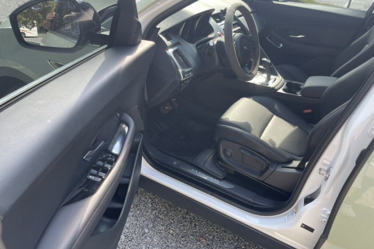 Used Jaguar E-PACE 2018 P200 China V Standard Interior 8