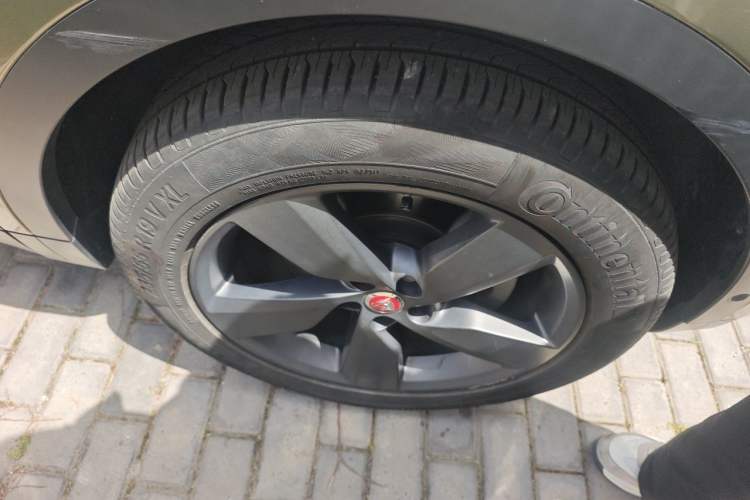 Used Jaguar E-PACE 2018 P200 S China V-standard Right Front Wheel Hub