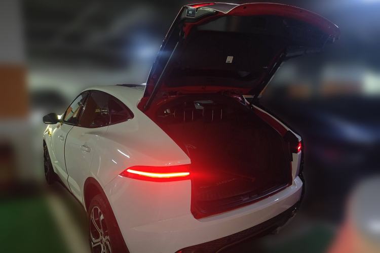 Used Jaguar E-PACE 2018 P200 First Edition Limited Edition China V Standard Trunk