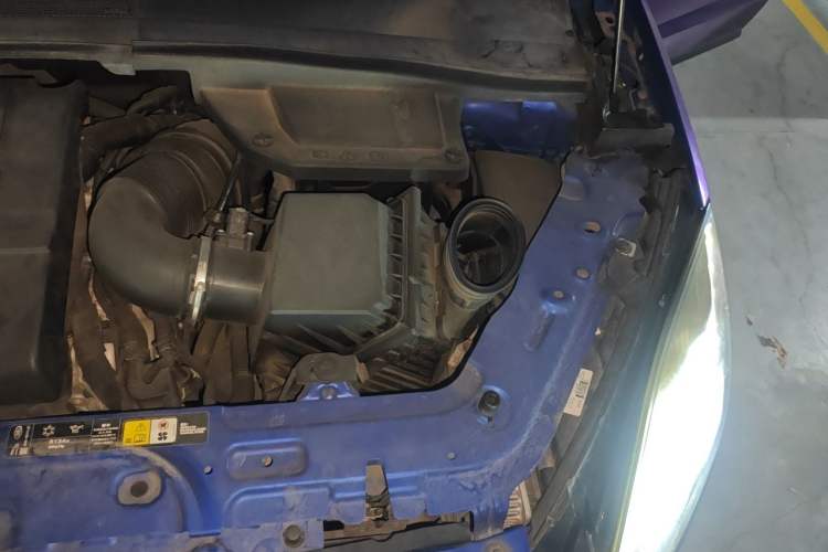 Used Jaguar E-PACE 2018 P250 SE China V-standard Engine Bay Left