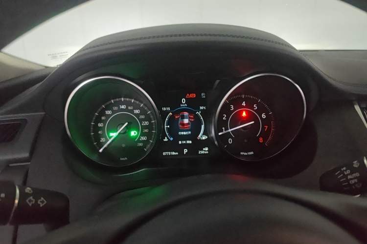 Used Jaguar E-PACE 2018 P250 SE China V-standard Instrument Cluster
