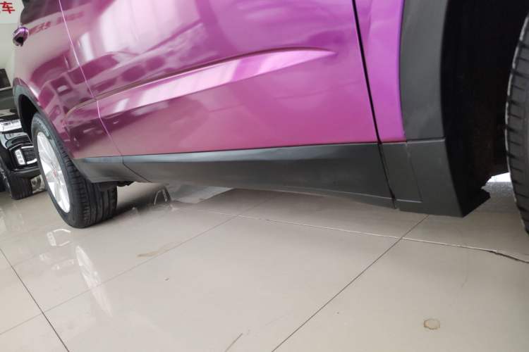 Used Jaguar E-PACE 2018 P200 China V Standard Right Side Sill