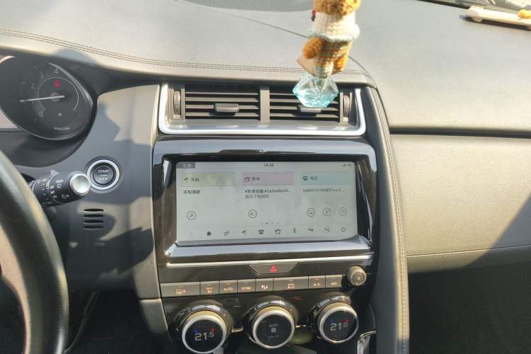 Used Jaguar E-PACE 2018 P200 S China VI Audio And AC Panel