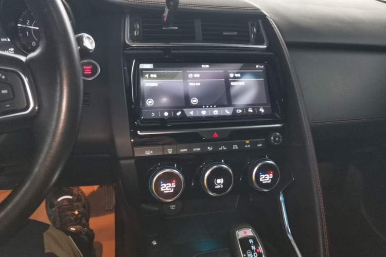 Used Jaguar E-PACE 2018 P200 First Edition Limited Edition China V Standard Audio And AC Panel